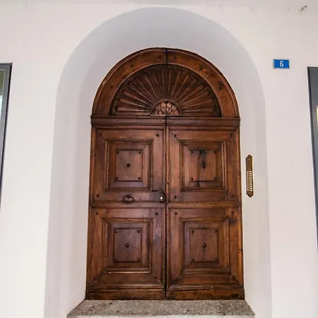 Easylife Swiss - Luxurious Garden Retreat In Castel Grande, Pergola & Historic Charm X6 * Bellinzona