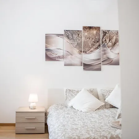 Easylife Swiss - Luxurious Garden Retreat In Castel Grande, Pergola & Historic Charm X6 Apartment *