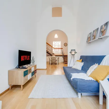 Easylife Swiss - Luxurious Garden Retreat In Castel Grande, Pergola & Historic Charm X6 Bellinzona